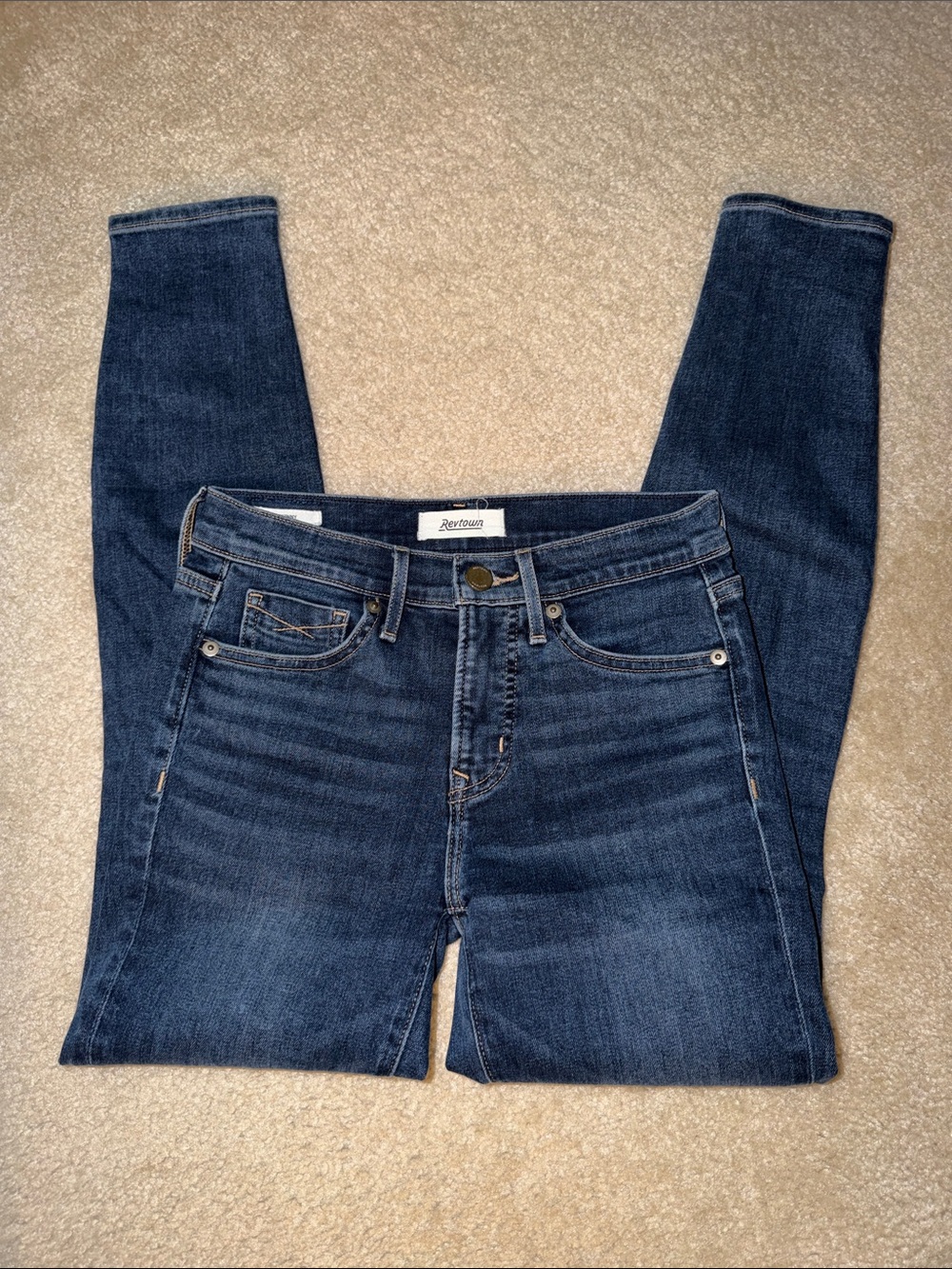 Revtown High-Rise Skinny Jeans in Mid-Dark Indigo - like new!